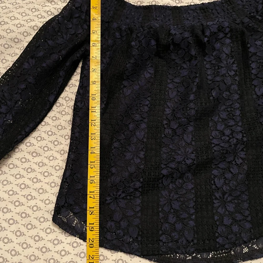 Dynamite Off-Shoulder Blouse - Picture 7 of 8